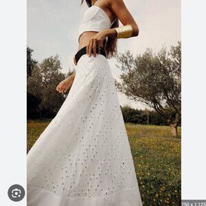 ZARA WOMAN EMBROIDERED CAPE SKIRT OYSTER WHITE WAIST - NWT